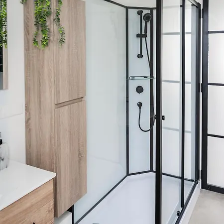 Xl Newly Built Nature Loft , Fast Wifi Apartment